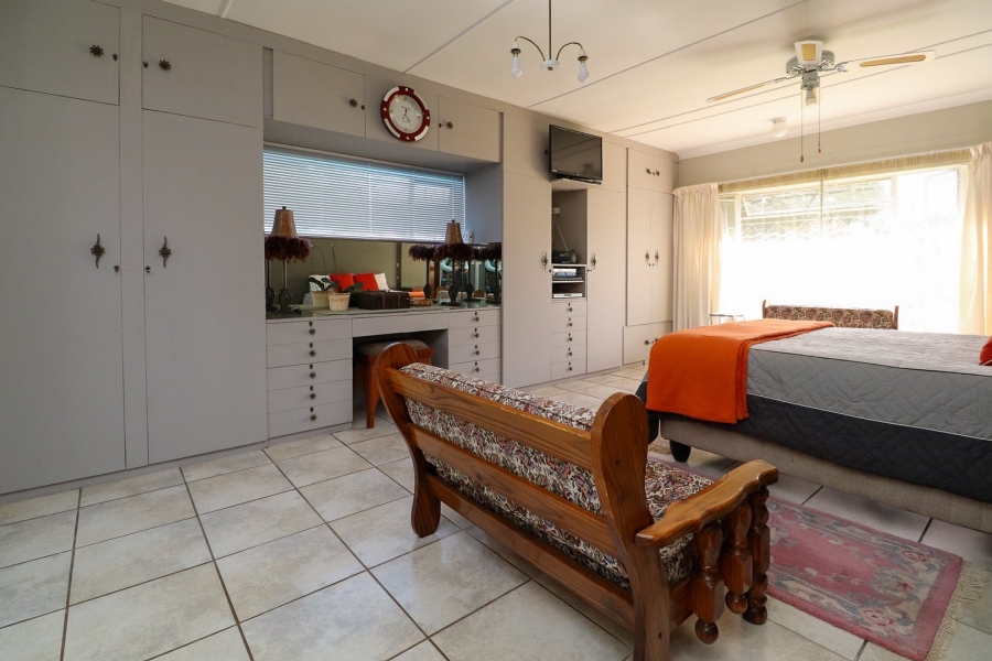 4 Bedroom Property for Sale in Flamwood North West